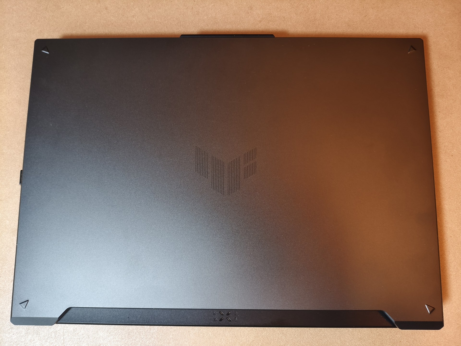 ASUS TUF Gaming F16 FX607 (2024)