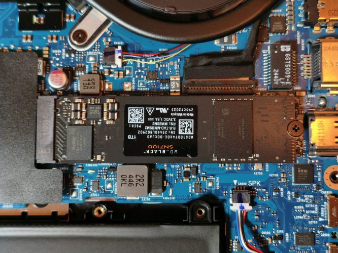 SSD増設 ASUS TUF Gaming F16 FX607 (2024)